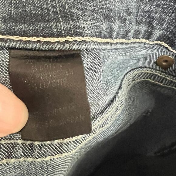 Tahari Mid Rise Bootcut Jeans Women's 6 Medium Wash Stretch Denim - Picture 6 of 6